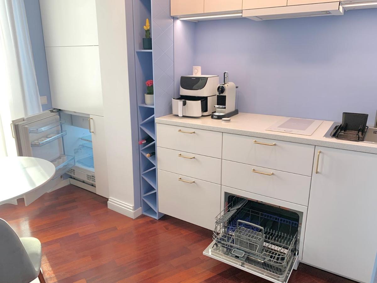 Downtown Italian Apartament